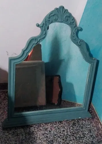 Espelho com moldura