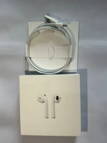 Cabo Lighting novo e original + caixa airpods 