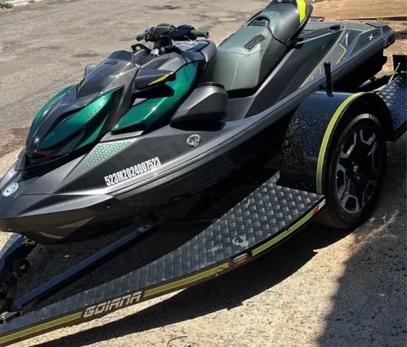 Sea doo 300 apex .Ferrari das águas . Série especial , novíssimo,careta top pneus novos