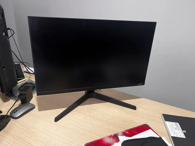 MONITOR SAMSUNG 24? IPS FULL HD
