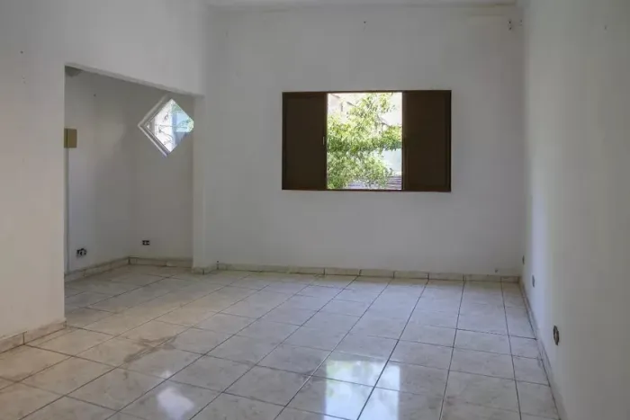 Casa à Venda - Bom Retiro, 3 Quartos, 125 m2