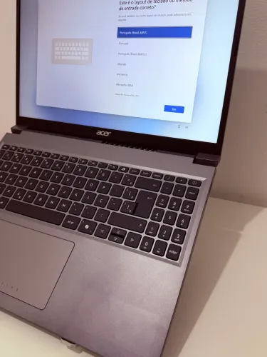Notebook Acer core i3 da 13ª geração