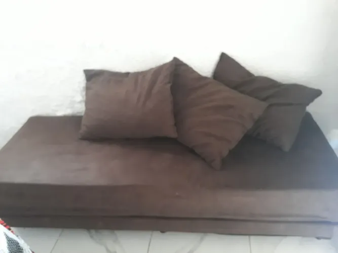 Sanfonete de vira cama com tres almofada
