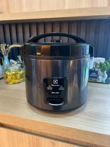 Panela de Arroz Elétrica Electrolux Rita Lobo