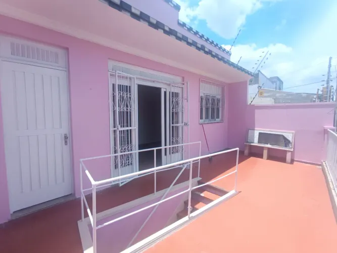 //Alugo Casa Residencial - Centro 