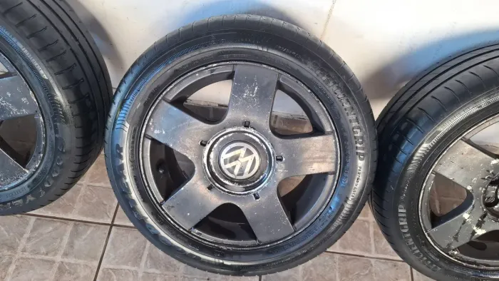 Rodas 15 5x100 modelo golf