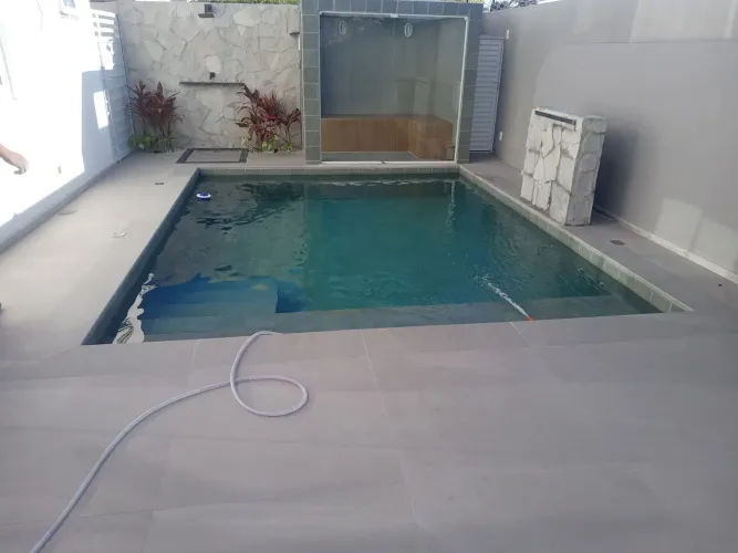 Pai e filhos mestre de obra