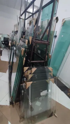 Saldão 400 vidros blindex peças avulsas de janelas R$10 reais a peça 