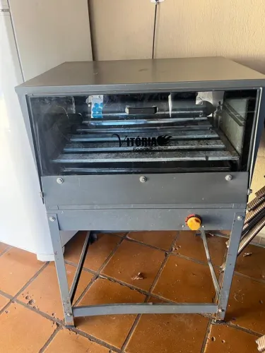 Vendo forno a gás Vitória 115l