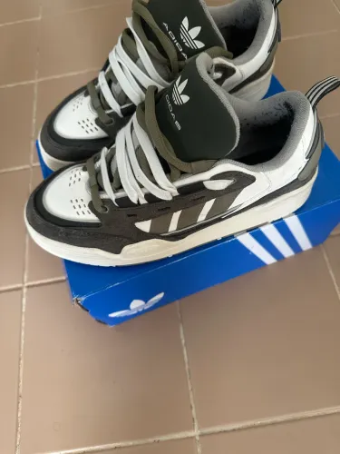 Adi2000