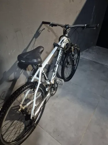 Bicicleta High One transmissão completa shimano