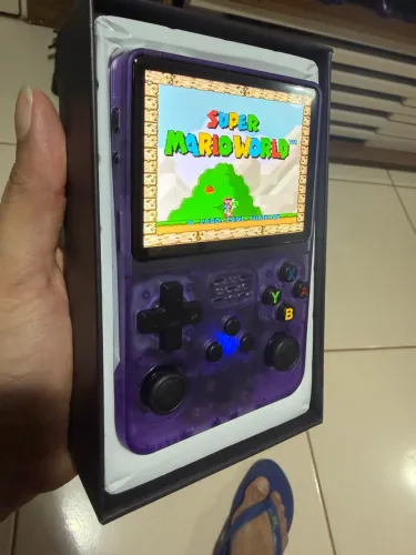 Presente Dia Das Crianças Vídeo Game Portátil R36s (NOVO NA CAIXA)