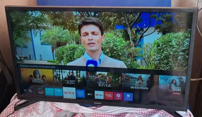 TV 32 Samsung smart faço entrega 