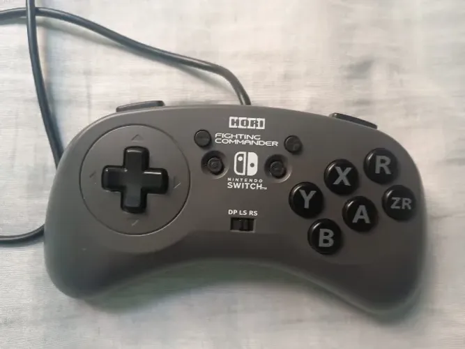 HORI Fighting Commander Nintendo Switch e PC