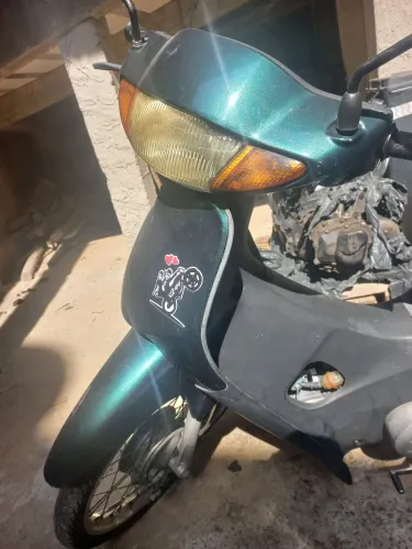 Biz 100 pra sair rápido