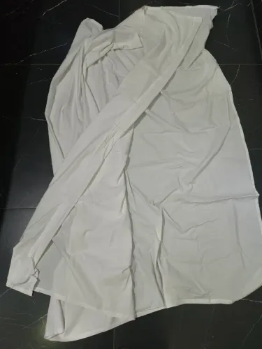 Lençol de casal branco sem elástico