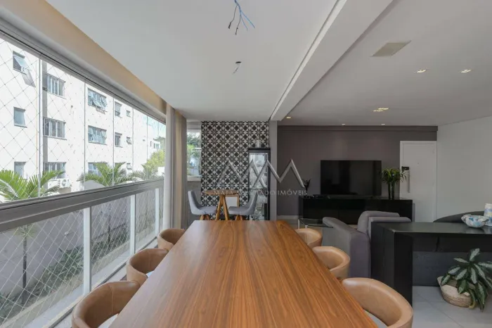 Apartamento à Venda no Luxemburgo | 4 Quartos - 209 m²