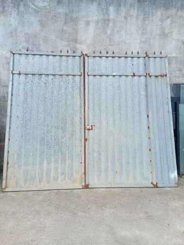 Portão galvanizado de duas bandas largura 3m altura 2,50 valo $1200 WhatsApp *71