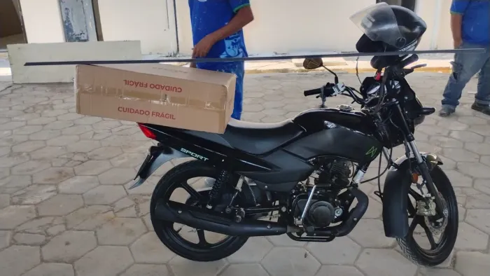 Vendo uma moto em dia funcionando tudo perfeitamente