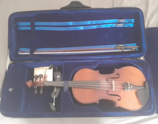 Vende-se Viola de Arco EAGLE