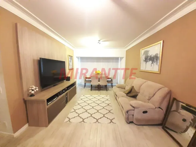 Apartamento de 90m² com 3 quartos em Água Fria