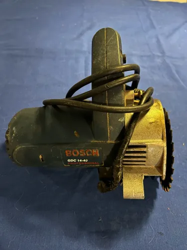 Serra Mármore Bosch Professional GDC 14-40 - Usada