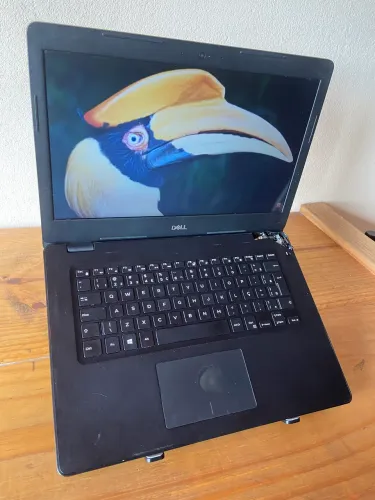 Notebook Dell i5 8ª Geração / UHD Graphics / 8GB RAM / 120GB SSD / Tela 14?