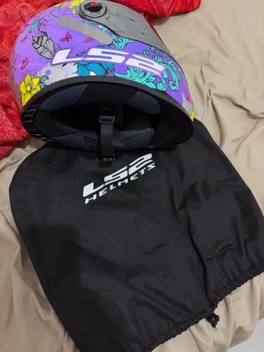 Capacete feminino ls2