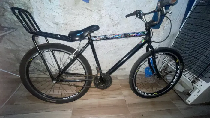 Bicicleta aro 26 montadinha