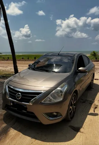 Nissan Versa SL 1.6 16V Flexstart 4P Aut. 2017