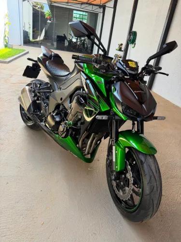 Z 1000 - 1.600km zera retirada na Avant Motos GYN - Kawasaki