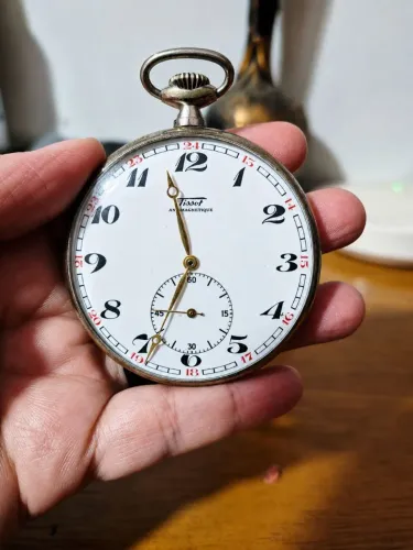 Relógio de bolso vintage Tissot Antimagnétique (ou Antimagnetique) 1930 - 1950