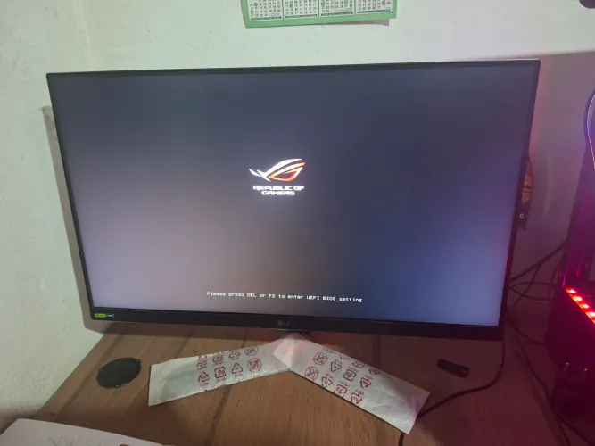 Monitor LG Ultragear 180hz 24 polegadas