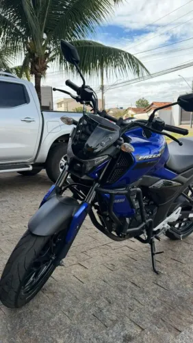 MOTO YAMAHA FZ-15 AZUL MUITO NOVA