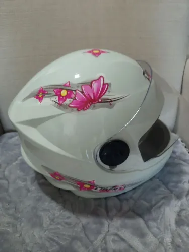 Capacete infantil novo