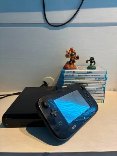 Wii U Deluxe -- Preto - 32GB