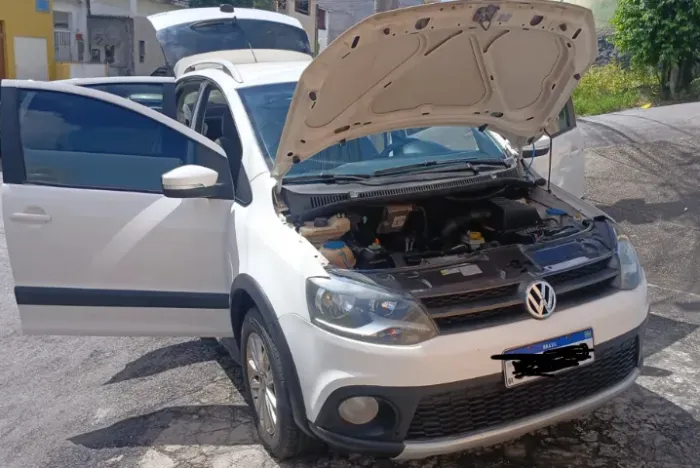 Volkswagen Crossfox 1.6 MI Total Flex 8V 5P 2013