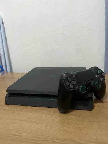PS4 Slim