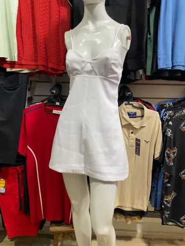 Vestido branco usado em bom estado