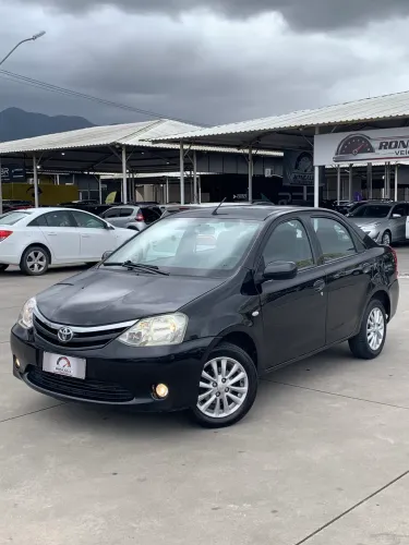 Toyota Etios XLS Sedan 1.5 Flex 16V 4P Mec. 2013