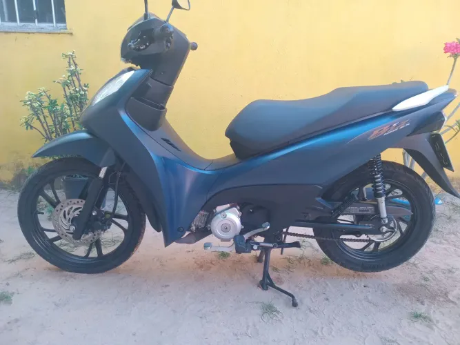 Honda Biz 125 EX 2025 - Apenas 1.259 km (Azul Metálico)