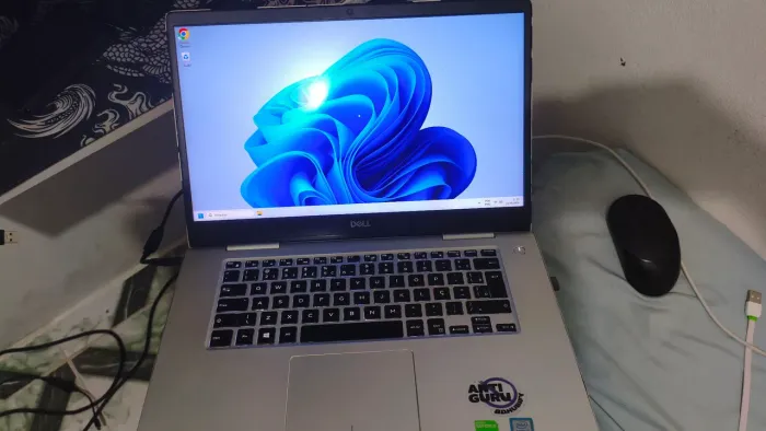 V/T notebook Dell Inspiron 7580