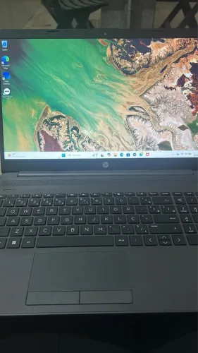 Vendo notebook com apenas dois meses de uso 