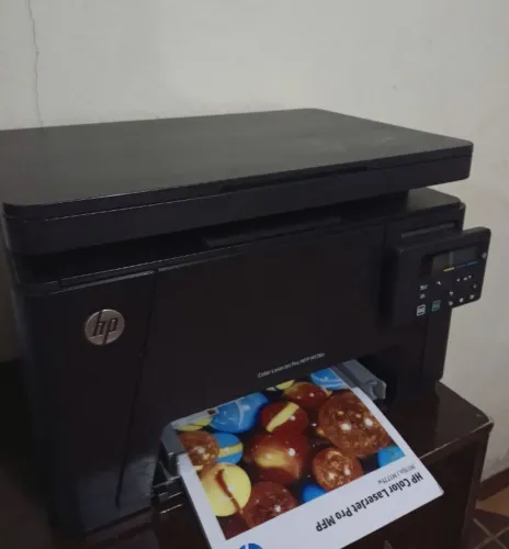 Impressora Hp laser M176nw colorida