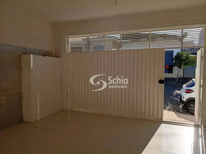 Casa com 1 dormitório para alugar, 116 m² por R$ 930,00/mês - Jardim das Paineiras - Rio C