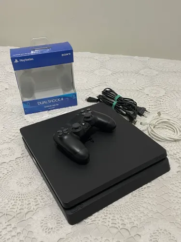 PLAYSTATION 4 slim 500gb APENAS MÍDIA DIGITAL 