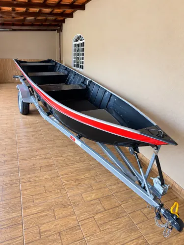 CANOA DE ALUMÍNIO 6 METROS + REBOQUE ? NOVA