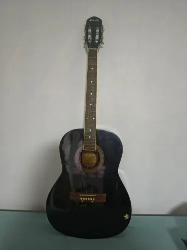 Violão tagima