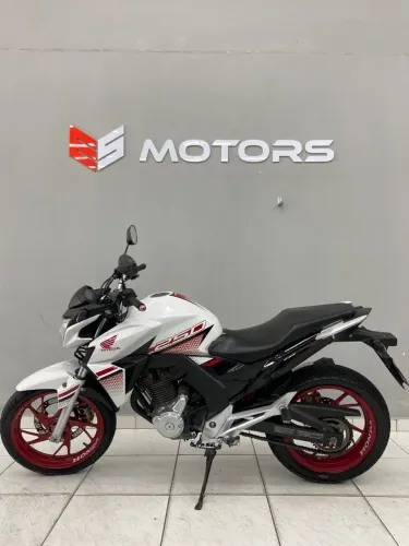 Incrível !! CB 250F Twister Cbs Financiamento até 48X // cartões até 24X