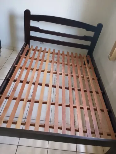 CAMA MADEIRA MACIÇA A VENDA! ACEITO CARTAO.